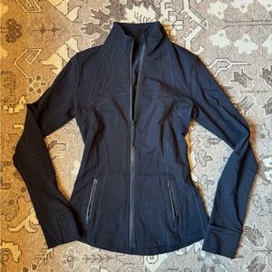 Lululemon define jacket size 4